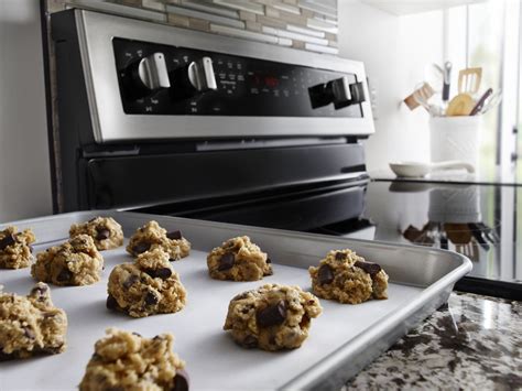 Let’s Chat About Why You Really Should Preheat Your Oven | Guinco ...