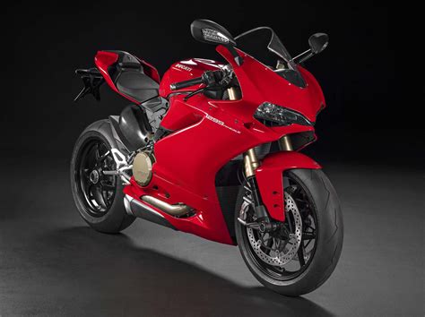 Ducati 1299 Panigale - 205hp, Across the Board - Asphalt & Rubber