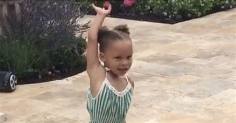 Riley Curry's Birthday Dance Video on Instagram | POPSUGAR Celebrity