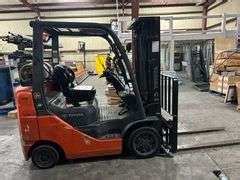 Toyota 8FGCU25 Forklift - Sierra Auction Management Inc