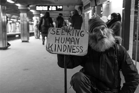 Ways You Can Help Homeless People – Girong