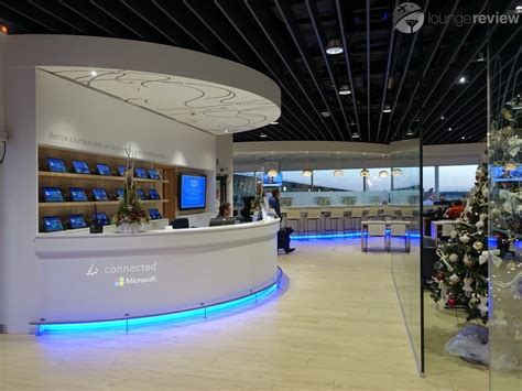 Airport lounges celebrate the holidays worldwide - LoungeReview.com