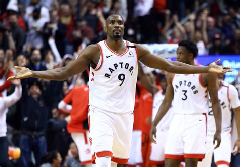 Toronto Raptors: Should the Raptors re-sign Serge Ibaka?