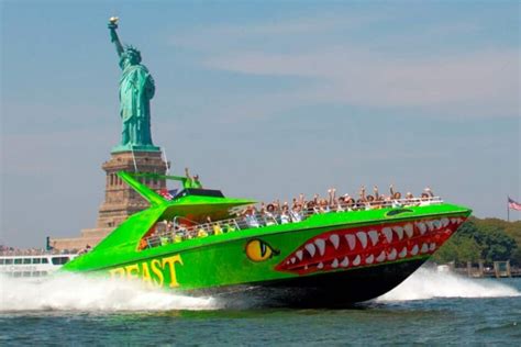 NYC Boat Tours - Which One Is Best? - TourScanner