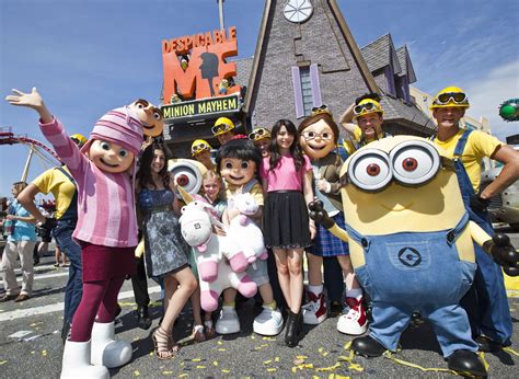 Miranda Cosgrove Celebrates Despicable Me Minion Mayhem At Universal Orlando Resort - ZANNALAND!