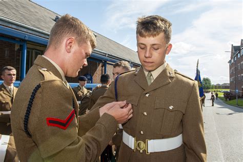 Junior Soldiers Stride Towards New Careers | The British Army