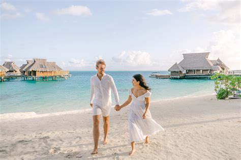 Best Locations for a Conrad BoraBora Nui Honeymoon Photoshoot