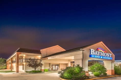 Baymont by Wyndham Topeka | Topeka, KS Hotels