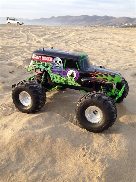 Grave Digger Monster Truck Toy Remote Control - TRUCKS