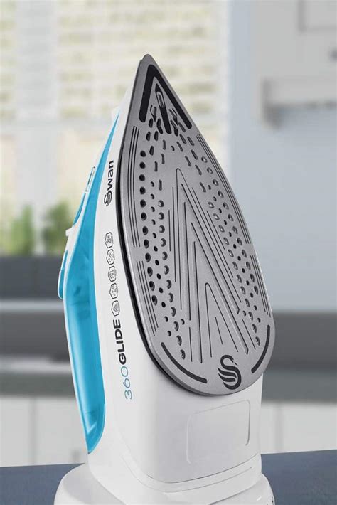 Best Cordless Steam Iron - Our Top 5 Reviewed In [2024]