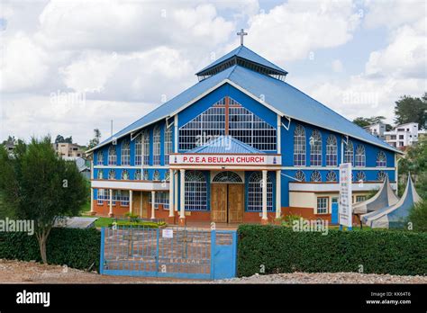 Catholic church exterior africa hi-res stock photography and images - Alamy