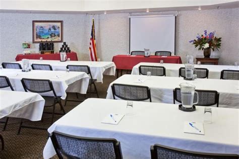 Glenwood Springs Meeting Rooms at the Hot Springs Lodge | Lodge, Meeting room, Glenwood