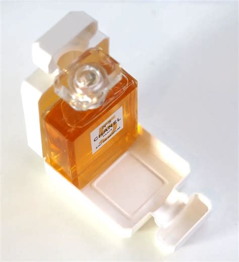 CHANEL No.5 Limited Edition Fragrance 2021 | British Beauty Blogger