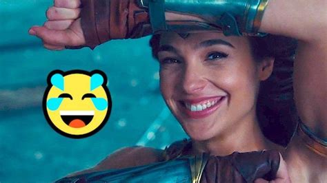 Gal Gadot Is laughing for 5 minutes 😂 | Gal gadot, Wonder woman funny, Gal