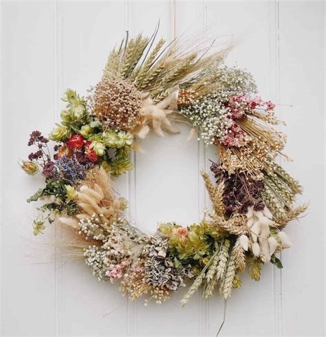 15 Dried Flower Crafts that Make Great Fall Decor