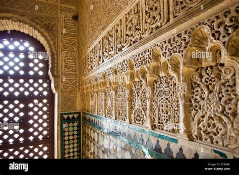 Details of Moorish architecture inside the Alhambra Palace, Granada ...