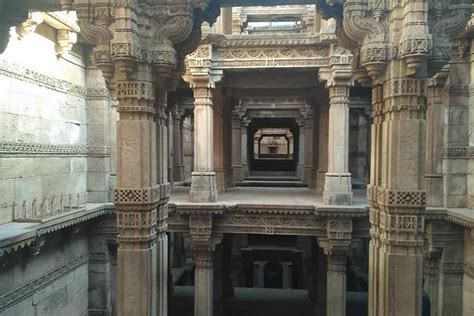 Adalaj Stepwell Ahmedabad, Gujarat - History & Architecture