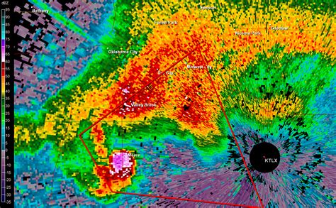 Escaping and Surviving the 2013 Moore, Oklahoma Tornado - ITS Tactical