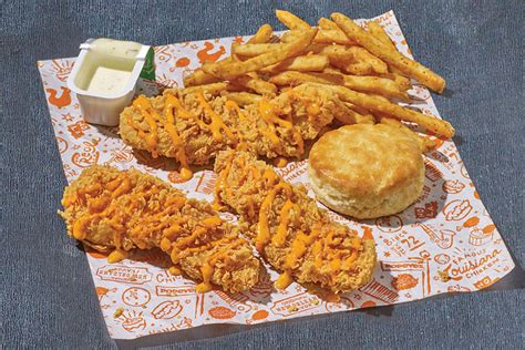 Popeyes' Buffalo Ranch Chicken Tenders Taste Test: How Do They Taste? - Thrillist