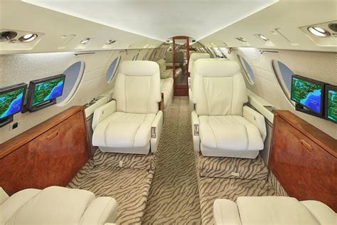 Dassault Falcon 20 Interior | Private jet travel, Private jet flights ...