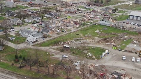 UPDATE: Whiteland residents continue to salvage what they can | wthr.com