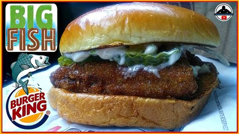 Burger King® | Big Fish Sandwich Review! 🍔👑🐟 - YouTube