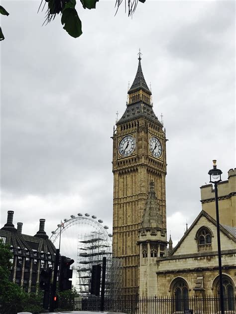 Big Ben and the London Eye | Smithsonian Photo Contest | Smithsonian Magazine