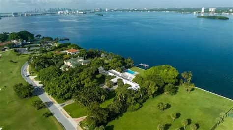 Jeff Bezos has bought a mega-mansion in a “billionaire's bunker” in Miami