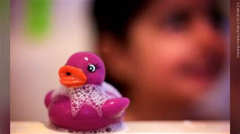 The Great Bath Debate: How Often Should Your Kids Bathe?