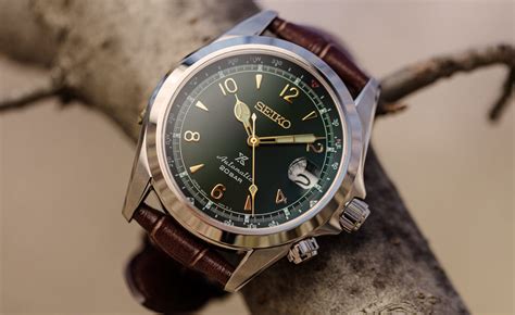 Seiko Alpinist SPB121 Review & Guide - Millenary Watches