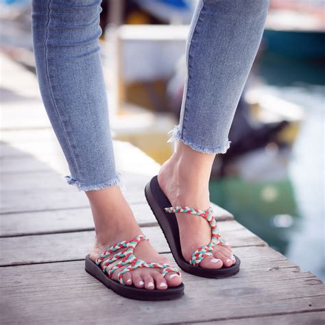 Relief Flip Flops for Women with Arch Support | Tricolor - Plaka Sandals