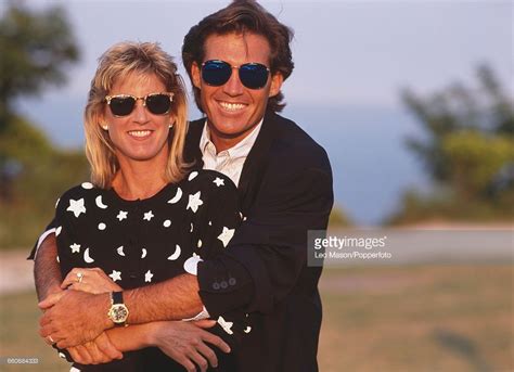 American tennis player Chris Evert pictured with her husband, skier... | American tennis players ...