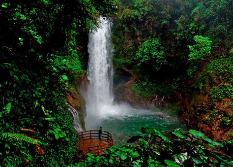 La Paz Waterfall Gardens-a must see place in Central Highlands - Costa Rica Yoga Retreats ...