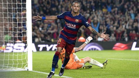 How To Play Like Neymar In 15/16: 6 Ways To Do It