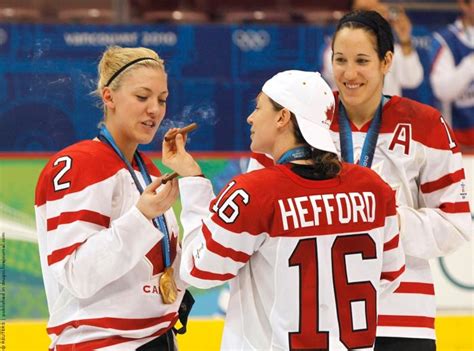 Canadian Women's Hockey Team Celebration (24 pics)