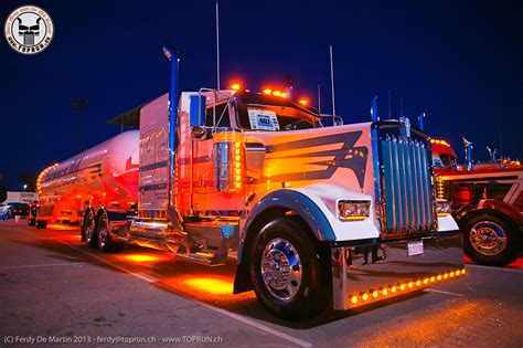 Peterbilt Show Trucks Wallpapers - WallpaperSafari