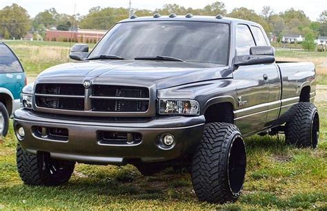 Clean and Sharp 2nd Gen Dodge Cummins