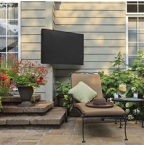 5 Reasons to use an Outdoor TV Cover for protecting Outdoor TV