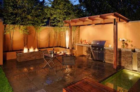 Outdoor BBQ Kitchen Islands Spice Up Backyard Designs and Dining Experience