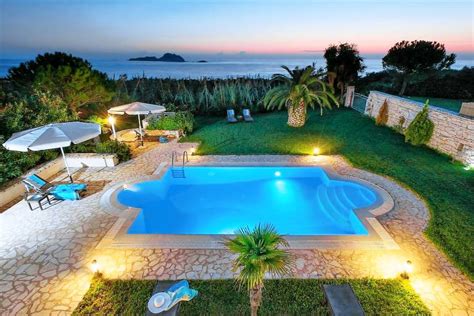 Villas with pools on Corfu from $44 | HomeToGo