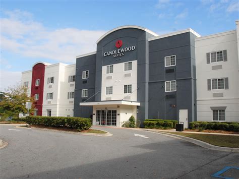 Hotel Suites in Tallahassee, FL | Candlewood Suites Tallahassee