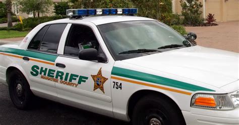 Florida sheriff’s deputy uses stun gun on black grandmother