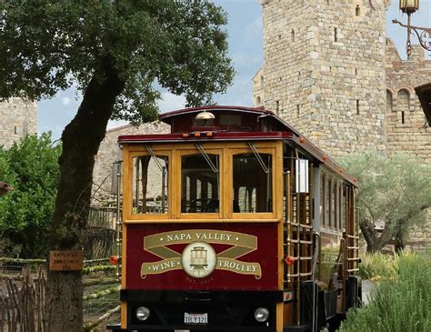 Napa Valley Wine Trolley - All You Need to Know BEFORE You Go