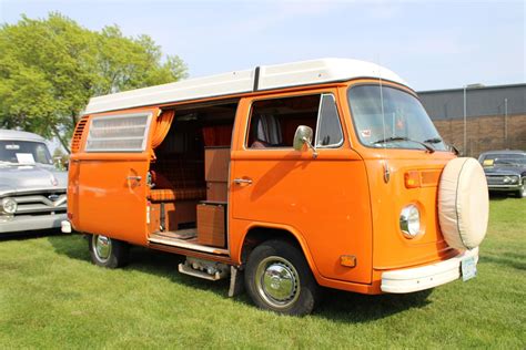 This incredibly well preserved VW Camper Bus from a show I went to. : r ...