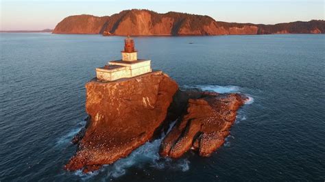 2.5 Miles out to Tillamook Rock Lighthouse! - YouTube