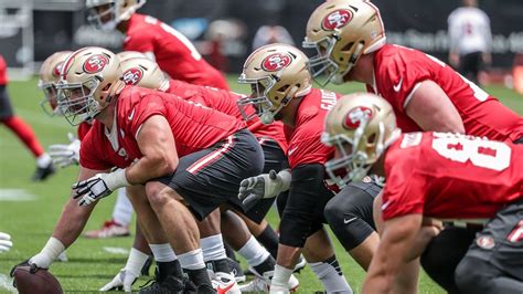 Top 25 Photos of the 49ers Offensive Line from the Offseason Program