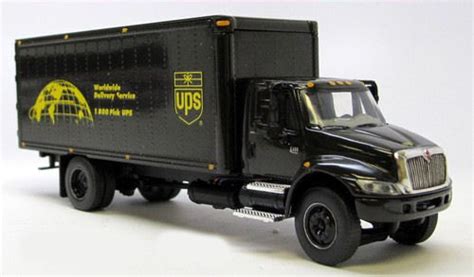 UPS Straight Trucks In Stock and Shipping Now - Diecast Replicas Truck Forum