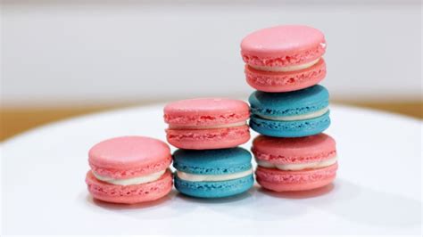 Classic French Macarons | How to Make Macarons