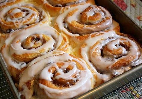 betty crocker cinnamon rolls