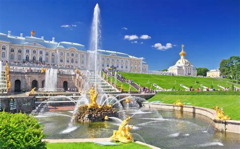 The Grand Cascade fountains of Peterhof Palace, St. Petersburg HD Wallpaper | Background Image ...